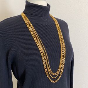 Four chained strand necklace